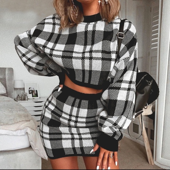 Violet Runway Sweaters - Plaid 2 Piece Co ord Sweater Crop Top & Skirt Set